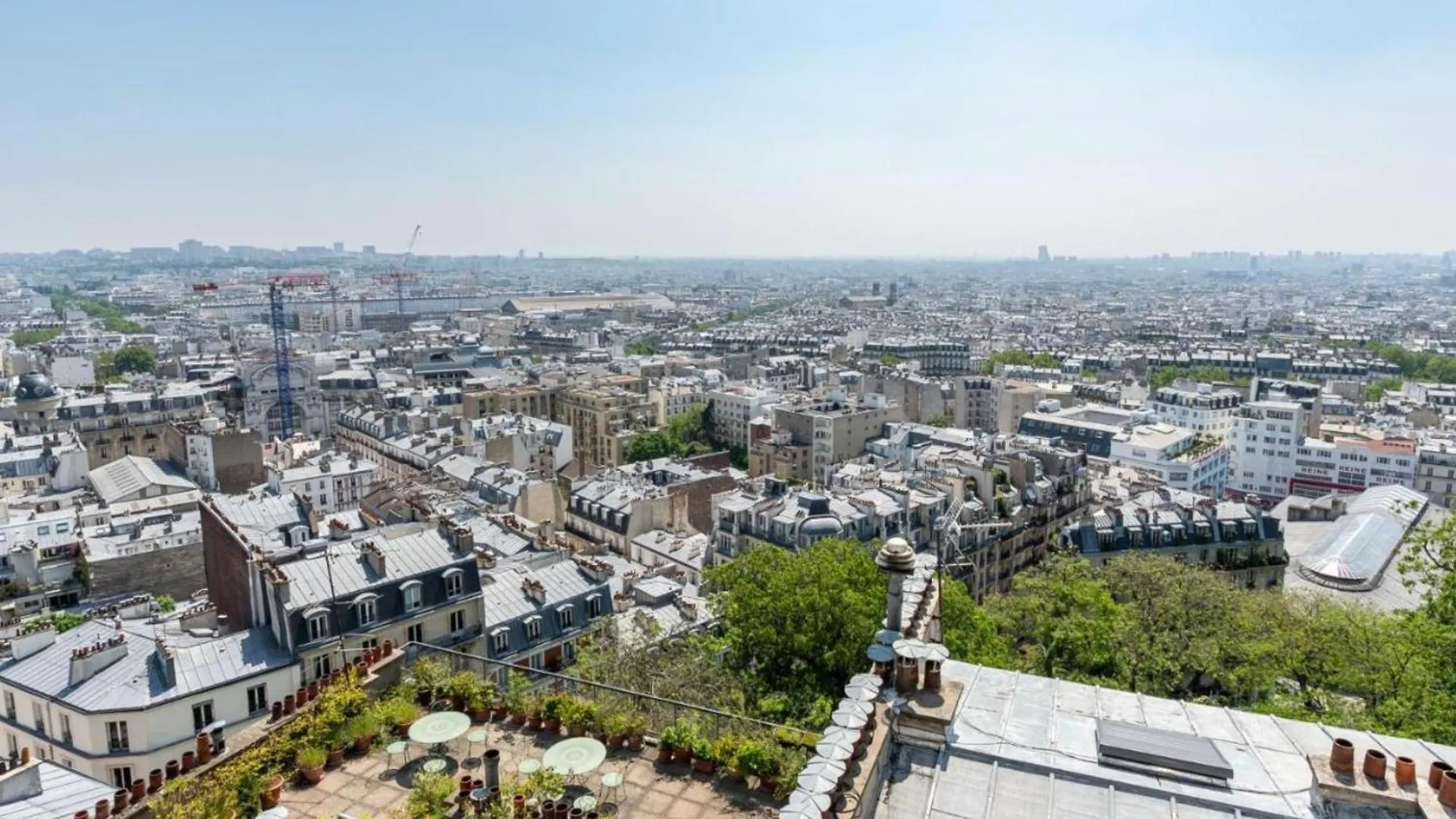 Lägenhet In Front Of Sacre Coeur - 2 Bedrooms In Last Floor Paris
