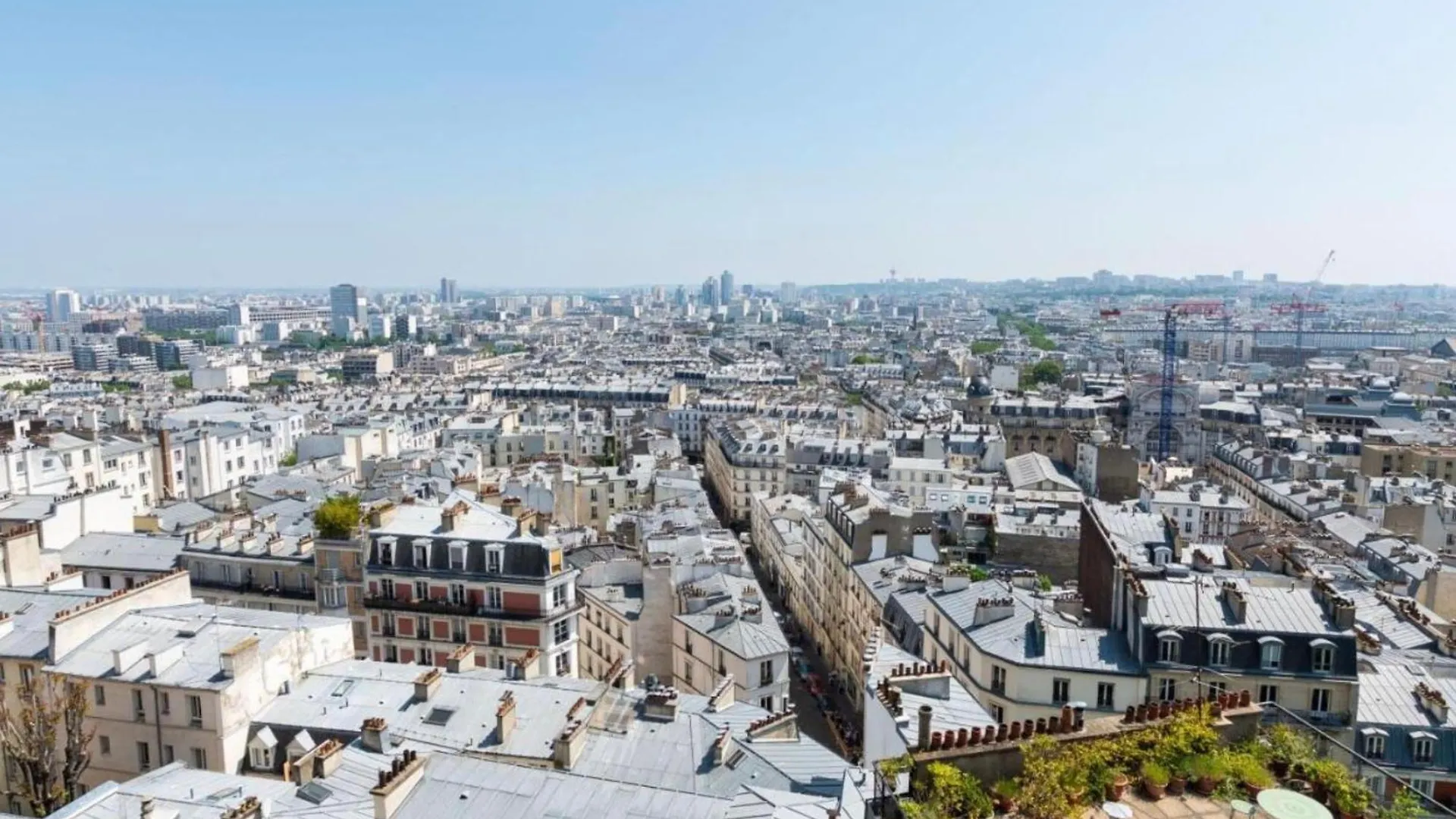 In Front Of Sacre Coeur - 2 Bedrooms In Last Floor Lägenhet *